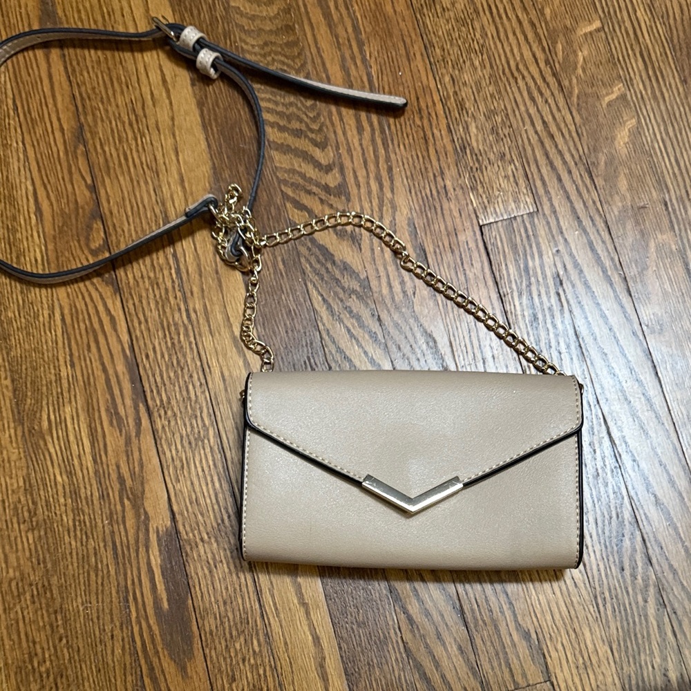 Urban Expressions Beige Crossbody Bag with Chain Strap